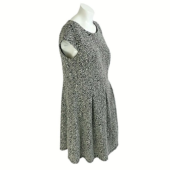 Dressbarn Pleated Textured Knit Fit & Flare Dress - Picture 2 of 7